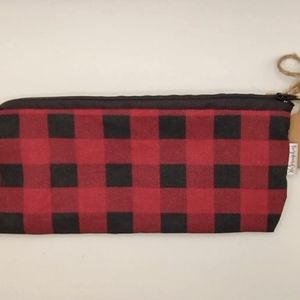 Makeup pouch
